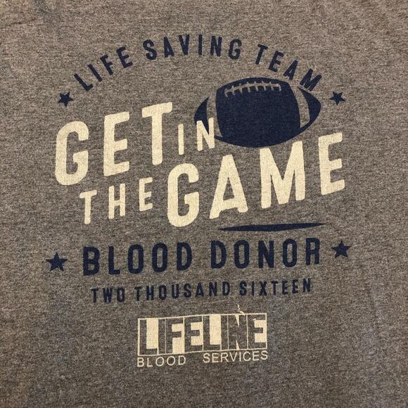 Men’s Grey Blood Donor Football Graphic Tee - Picture 3 of 5
